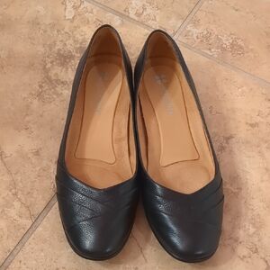 Naturalizer Contour Flats